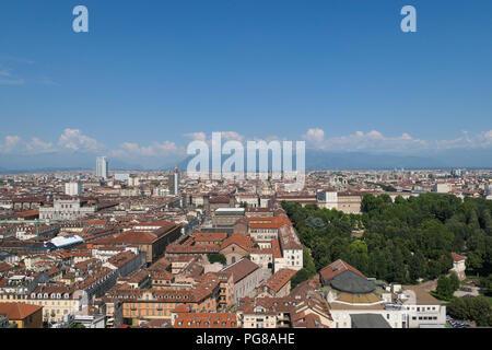 Blick auf Turin und die Alpen von der Mole Antonelliana, Italien Stockfoto