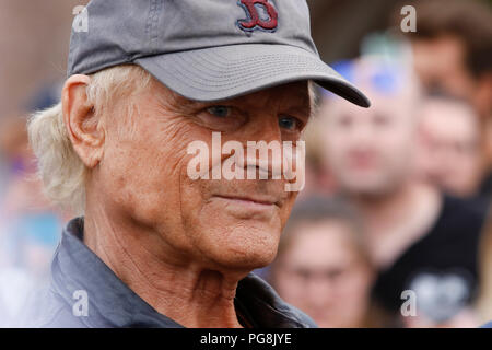 Worms, Deutschland. 24. August 2018. Close-up Portrait von Terence Hill. Italienische Schauspieler Terence Hill besucht die deutsche Stadt Worms, seinen neuen Film zu präsentieren (Mein Name ist jemand). Terence Hill hinzu der Anschlag in Worms zu seinem Film Promotion Tour in Deutschland zu besuchen, eine Fußgängerbrücke, die inoffiziell benannt ist Terence-Hill-Brücke (offiziell Karl-Kubel-Brücke). Stockfoto