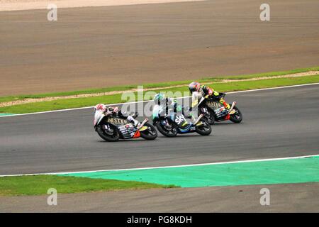 Silverstone, Northamptonshire, GB, 24. August 2018 - 2018 GOPRO Britischen Grand Prix MOTORGP Freie Praxis Tag - jede Menge zwei Rad Action auf der Strecke mit Spaß für die ganze Familie mit Kirmes, Armee zeigt und Motorcross Aktion. Credit: Michelle Brücken/Alamy leben Nachrichten Stockfoto