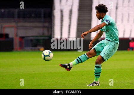 Reiss Nelson von Arsenal u 23 nimmt einen Schuß am Ziel. Premier League 2 übereinstimmen, v Arsenal U 23 West Ham United U23 an der London Stadium, Queen Elizabeth Olympic Park in London am Freitag, den 24. August 2018. Dieses Bild dürfen nur für redaktionelle Zwecke verwendet werden. Nur die redaktionelle Nutzung, eine Lizenz für die gewerbliche Nutzung erforderlich. Keine Verwendung in Wetten, Spiele oder einer einzelnen Verein/Liga/player Publikationen. pic von Steffan Bowen/Andrew Orchard sport Fotografie/Alamy leben Nachrichten Stockfoto