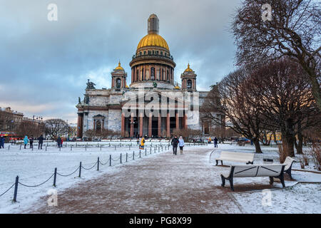 Saint Petersburg, Russland - Januar 7, 2018: Saint Isaac's Cathedral im Winter Stockfoto