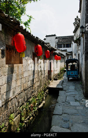 Crouching Tiger Hidden Dragon Film Lage, Qing Ming Song Dorf, von Künstlern, Fotografen, authentischen Gebäuden, Hongcun, Jaingxi Sprueche, VR China, China verehrt Stockfoto