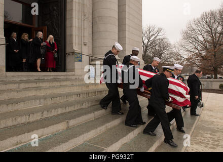 Trauerfeier für den ehemaligen Kapitän der NASA-Astronaut Bruce McCandless II, USN (Ret.), Dienstag, Januar 16, 2018 an der United States Naval Academy in Annapolis, Maryland. Stockfoto