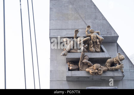 Die Skulptur genannt das Publikum von Michael Schnee auf das Rogers Centre, der Heimat der Blue Jays Baseball Team in der Innenstadt von Toronto Stockfoto