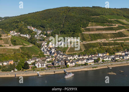 Rheintal in das Obere Mittelrheintal, Assmannshausen Blick auf den Rhein Weinberge Stockfoto