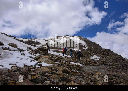 Trekking auf dem epischen Höhen von Alay route, Alay, Kirgistan Stockfoto