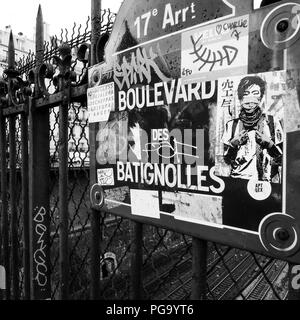 B&W Blick auf den Platz der Pariser Straßen im Winter, Paris, Ile-de-France, Frankreich Stockfoto