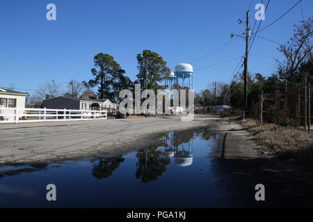 Murphy Dorf, North Augusta, South Carolina ist eine Gemeinschaft von rund 2000 Irische Reisende, die dort Ende der 60er Jahre angesiedelt. Sie kauften Land, folgend der Rat der katholischen Priester Vater Murphy, die hatte auch eine katholische Kirche, St. Edward, in Murphy Dorf gebaut. Stockfoto