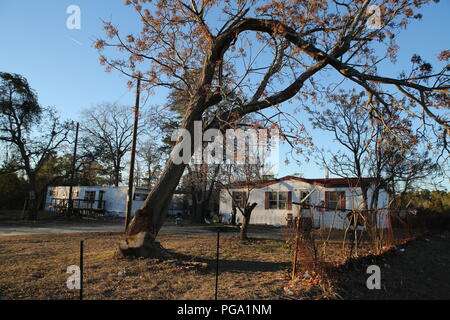 Murphy Dorf, North Augusta, South Carolina ist eine Gemeinschaft von rund 2000 Irische Reisende, die dort Ende der 60er Jahre angesiedelt. Sie kauften Land, folgend der Rat der katholischen Priester Vater Murphy, die hatte auch eine katholische Kirche, St. Edward, in Murphy Dorf gebaut. Stockfoto