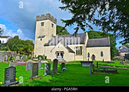 St Michael und alle Engel Kirche in Colwinston - ein hübsches kleines Dorf in der offenen Landschaft in der Nähe von Cowbridge in das Tal von Glamorgan, Wales Stockfoto