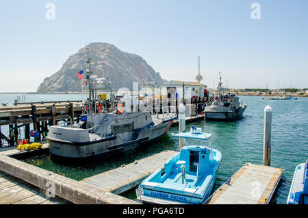 Coast Guard Hafen Patrouillenboote und Dock, Morro Bay CA Stockfoto