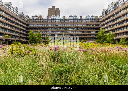 Eine typische Ansicht im Barbican Centre in London Stockfoto