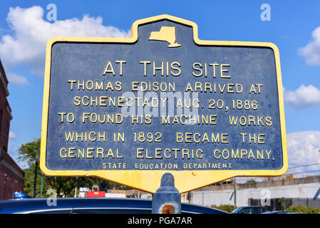 General Electric Tafel, die den Ort der ersten Thomas Edison's Factory in Schenectady, New York, 1886, die später GE wurde Stockfoto