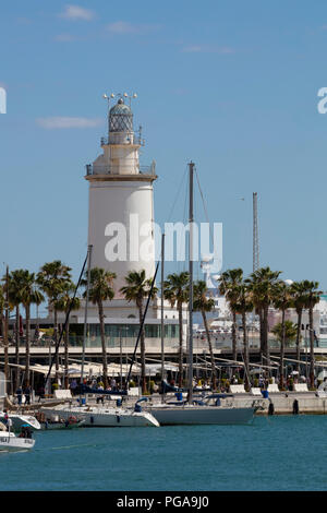 Leuchtturm, Hafen, Málaga, Costa del Sol, Andalusien, Spanien Stockfoto