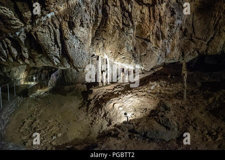 Baradla Höhlen in Aggtelek, in Ungarn mit stalagmit Stockfoto