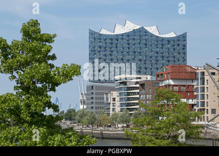 Elbphilharmonie und Dalmannkai HafenCity (Hafen City), Hamburg, Deutschland Stockfoto