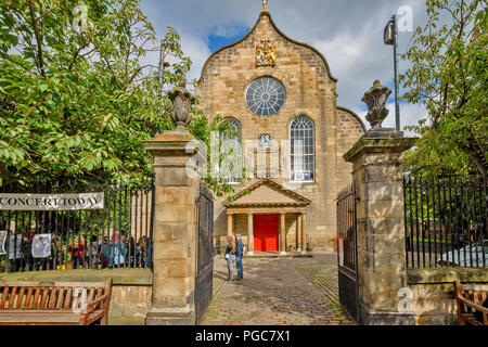 EDINBURGH SCHOTTLAND CANONGATE KIRK ODER KIRCHE IN DER ROYAL MILE. Stockfoto