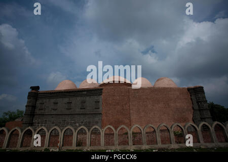 Choto Sona Masjid. Es ist eine bemerkenswert gute architektonische Muster des Sultante Zeitraum. Von Wali Muhammad, der Sohn des Ali während der Herrschaft von Sultan erbaut Stockfoto