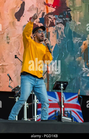 Reading, Berkshire, Großbritannien. 25. August 2018. Mike Shinoda at Reading Festival 2018. Quelle: Jim Houlbrook/Alamy leben Nachrichten Stockfoto