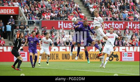 Köln, Deutschland. 25 Aug, 2018. firo: 25.08.2018, Fußball, 2.Bundesliga, Saison 2018/2019, 1.FC Köln - Erzgebirge Aue Simon Terodde, Koln Ziel auf 1:0 | Nutzung der weltweiten Kredit: dpa/Alamy leben Nachrichten Stockfoto