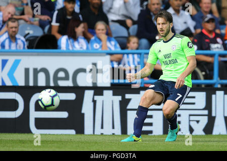 Huddersfield, Großbritannien. 25. Aug 2018. Harry Arter von Cardiff City in Aktion. Premier League match, Huddersfield Town v Cardiff City an der John Smith's Stadion in Huddersfield, West Yorkshire am Samstag, den 25. August 2018. Nur die redaktionelle Nutzung, eine Lizenz für die gewerbliche Nutzung erforderlich. Keine Verwendung in Wetten, Spiele oder einer einzelnen Verein/Liga/player Publikationen. pic von Chris Stading/Andrew Orchard sport Fotografie/Alamy leben Nachrichten Stockfoto