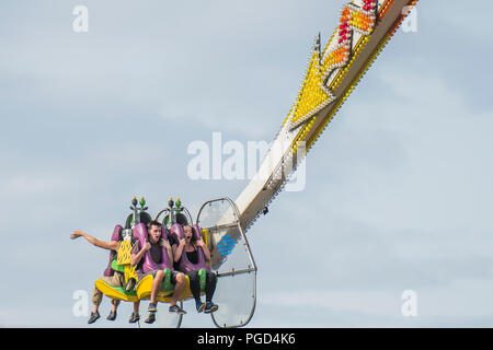 Clapham Common, London, UK. 25. Aug 2018. Die Kirmes-W 4a Musik und Tanz Festival auf Clapham Common im August Bank Holiday Wochenende. Credit: Guy Bell/Alamy leben Nachrichten Stockfoto