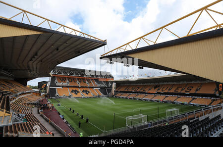 Wolverhampton, Großbritannien. 25. Aug 2018. Allgemeine Ansicht des Innern ot die Molineux Stadium am August in Wolverhampton, England 25 2018. (Foto von John rainford/phcimages.com) Credit: PHC Images/Alamy leben Nachrichten Stockfoto