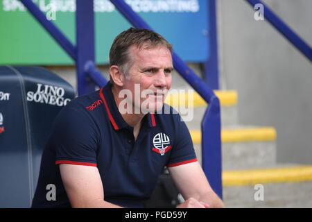 Bolton, Lancashire, UK. 25 August, 2018. Bolton Wanderers Manager Phil Parkinson im dugout vor der EFL Meisterschaftspiel Bolton Wanderers v Sheffield United. Foto: Simon Newbury/Alamy leben Nachrichten Stockfoto