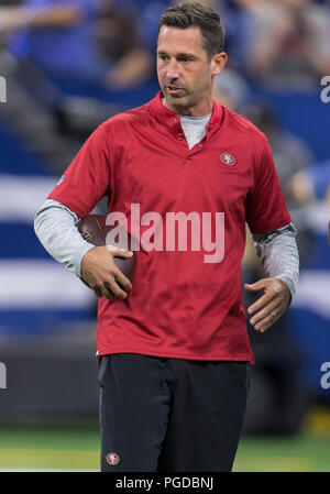 25. August 2018: San Francisco 49ers Haupttrainer Kyle Shanahan während NFL Football preseason Spiel zwischen den San Francisco 49ers und die Indianapolis Colts im Lucas Oil Stadium in Indianapolis, Indiana. Indianapolis besiegt San Francisco 23-17. Johann Mersits/CSM. Stockfoto