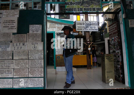 Altar en Ehre ein Jesús Malverde Jesús Malverde que Es venerado como Santo el cual todos los Días atrae a cientos de seguidores ein su capilla de la Cap Stockfoto