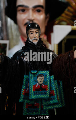 Altar en Ehre ein Jesús Malverde Jesús Malverde que Es venerado como Santo el cual todos los Días atrae a cientos de seguidores ein su capilla de la Cap Stockfoto