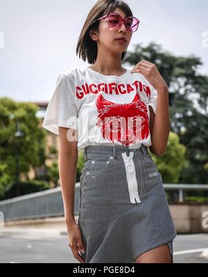 Florenz, Italien. 14 Juni, 2018. Florenz-14 Juni 2018 Frauen auf der Straße während der Pitti. Credit: Mauro Del Signore/Pacific Press/Alamy leben Nachrichten Stockfoto