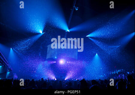 Zurück zu den 90-Veranstaltung im Sportpaleis Antwerpen (Belgien, 04/04/2010) Stockfoto