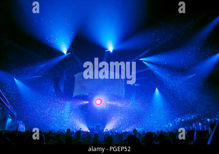 Zurück zu den 90-Veranstaltung im Sportpaleis Antwerpen (Belgien, 04/04/2010) Stockfoto