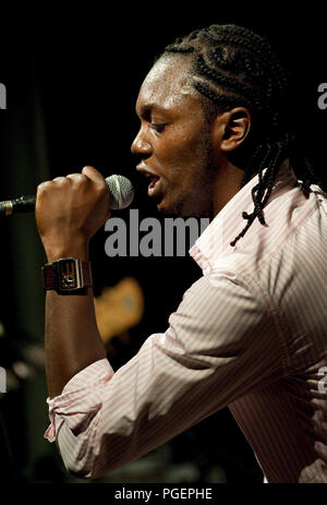 Belgische/Kongolesischen rapper Baloji am Nuits du Botanique in Brüssel (Belgien, 17.05.2010) Stockfoto