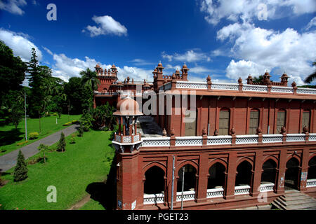 Curzon Hall der Universität von Dhaka. Es wurde gebaut, um ein Rathaus und benannt nach Lord Curzon, Vizekönig von Indien, der seinen im Jahre 1904 Grundstein. A Stockfoto