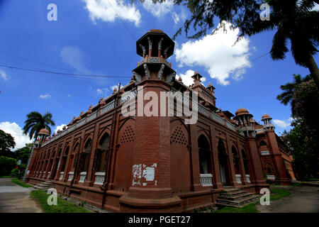 Curzon Hall der Universität von Dhaka. Es wurde gebaut, um ein Rathaus und benannt nach Lord Curzon, Vizekönig von Indien, der seinen im Jahre 1904 Grundstein. A Stockfoto