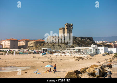 Santa Catalina Burg in Tarifa, Playa Chica, Costa de la Luz, Andalusien, Spanien. Stockfoto