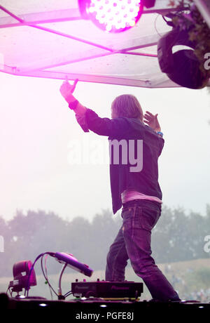 Der französische DJ David Guetta im Tomorrowland techno Festival in De Schorre, Ausleger (Belgien, 25/07/2010) Stockfoto