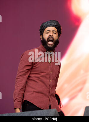 Protoje tritt am zweiten Tag beim Reading Festival am 25. august 2018 auf der Hauptbühne auf Stockfoto