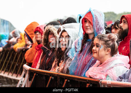 Leeds, Großbritannien. 26. August 2018. Fans genießen den dritten Tag an der Leeds Festival, UK. Credit: Andy Gallagher/Alamy leben Nachrichten Stockfoto