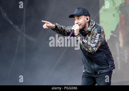 Mike Shinoda führt live auf der Bühne bei Leeds Festival, UK, 26. August 2018. Stockfoto