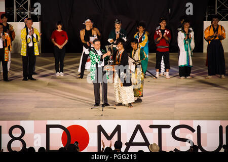 Nagoya, Aichi, Japan. 26 Aug, 2018. Die Teilnehmer gesehen, die auf der Hauptbühne. Nippon Domannaka Festival in Nagoya, Aichi. Eine der größten Dance Festival in Japan. Das Festival hatte 210 Dance Teams mit 23.000 Künstler aus dem In- und ausserhalb von Japan, und über 2 Millionen Zuschauern. Credit: Takahiro Yoshida/SOPA Images/ZUMA Draht/Alamy leben Nachrichten Stockfoto