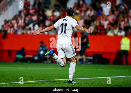 Gareth Bale von Stürme des Real Madrid feiert sein Ziel während der Liga Spiel zwischen Girona FC gegen Real Madrid im montilivi Stadion in Girona, am 26. August 2018, Spanien. 26 Aug, 2018. Quelle: AFP 7/ZUMA Draht/Alamy leben Nachrichten Stockfoto