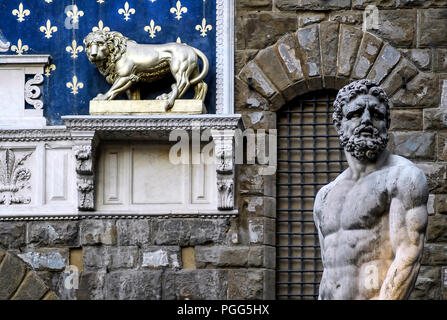 Florenz - 24. SEPTEMBER: die Statue des Herkules und Cacus von B. Bandinelli (close-up) auf der Piazza della Signoria, Florenz, Italien, September 24,2008. Stockfoto