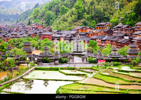 Dong Dorfes, antike Architektur, Bräuche, Kleid, am Besten erhaltene in China Zhaoxing Dorf, Provinz Guizhou, VR China, Volksrepublik China, China Stockfoto