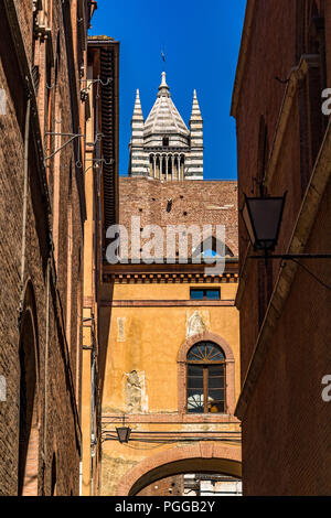 Der Dom in Seina, Toskana, Italien. Das historische Zentrum von Siena wurde von der UNESCO zum Weltkulturerbe erklärt Stockfoto