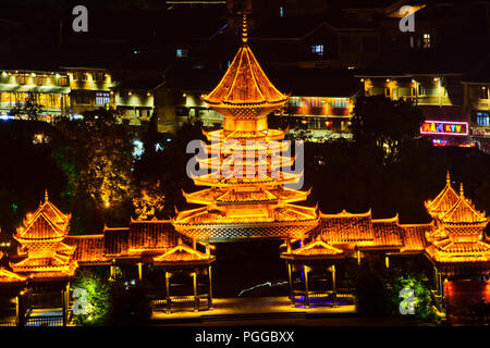 Dong Dorfes, antike Architektur, Bräuche, Kleid, am Besten erhaltene in China Zhaoxing Dorf, Provinz Guizhou, VR China, Volksrepublik China, China Stockfoto