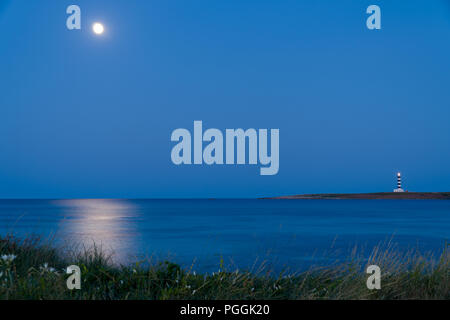 Illa de l'Aire Leuchtturm, Punta Prima, Menorca, Spanien, im Mondschein Stockfoto