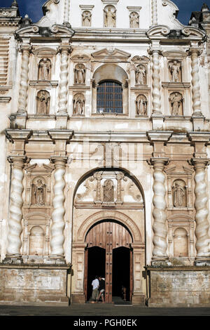 Iglesia de San Francisco in Antigua Guatemala, Guatemala, Mittelamerika Stockfoto
